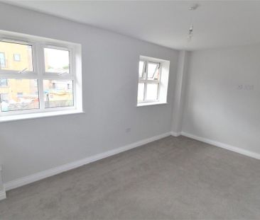 2 bedroom maisonette to rent - Photo 5