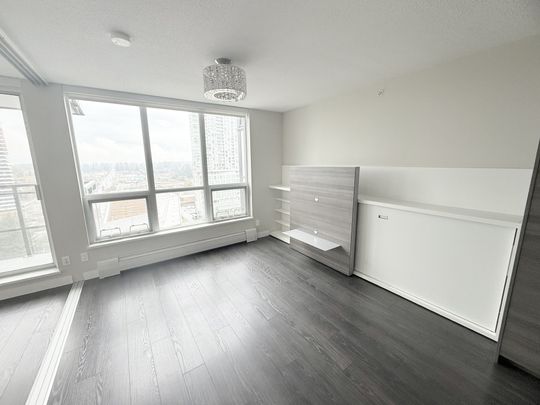 Unique One Bedroom with Parking and Storage in the University District - Photo 1