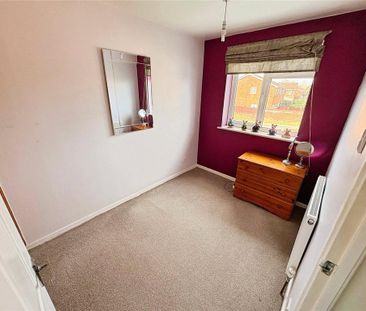 3 bedroom semi-detached house to rent - Photo 6