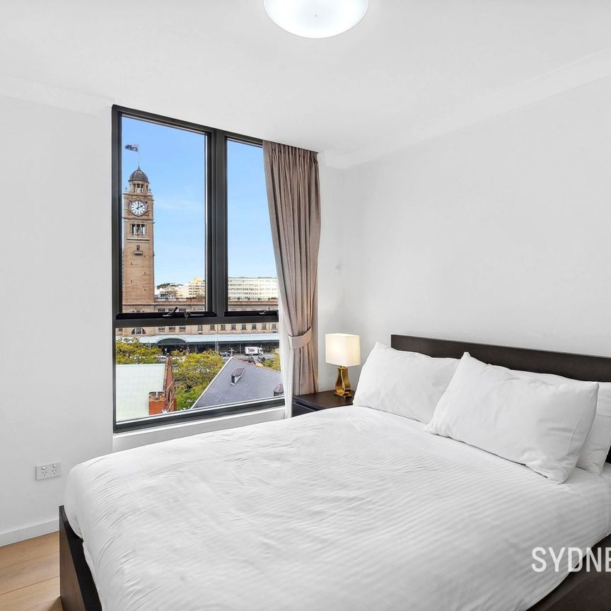 RENOVATED APARTMENT IN A FANTASTIC LOCATION | FURNISHED - Photo 1