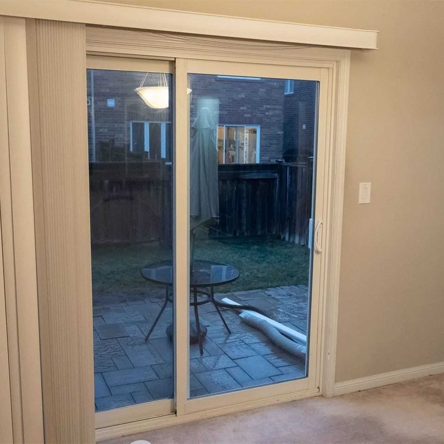 For Lease - 921 Raftis Crescent, Milton, Ontario - Photo 1