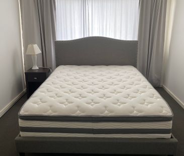 The Entrance - Photo 4