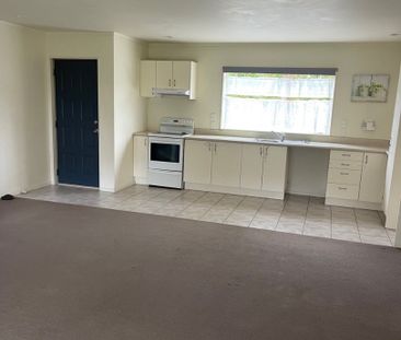Property Management3 Gina Avenue, Ranui - Townhouse for Rent - Photo 5