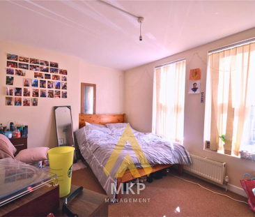 5 bedroom terraced house to rent - Photo 2
