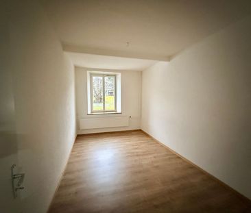 Charming renovated 4.5-room apartment in Tramelan - Photo 5