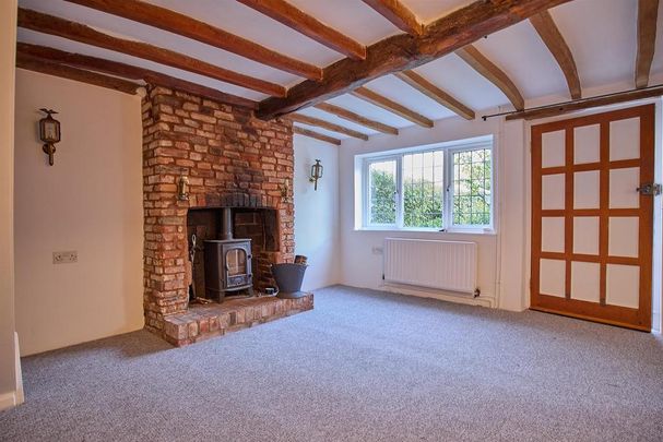 3 bedroom semi-detached house to rent - Photo 1