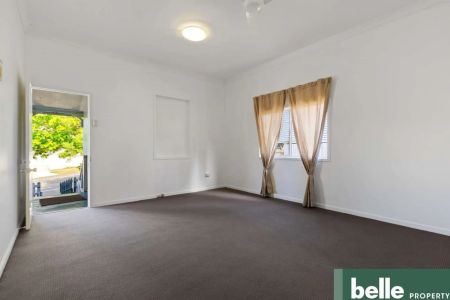 9 Elliott Street, Woolloongabba. - Photo 4