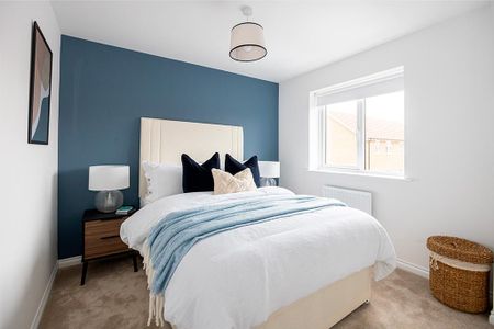 3 bedroom semi-detached house to rent - Photo 2