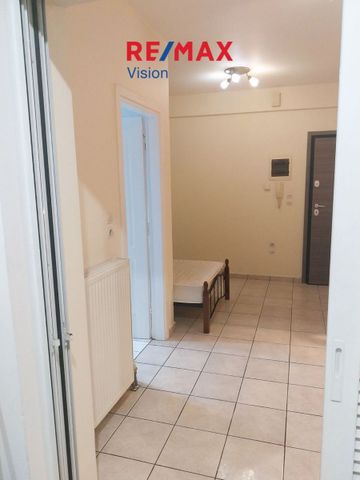 Studio/Γκαρσονιέρα για ενοικίαση Ζαρουχλέικα (Πάτρα) - Photo 3