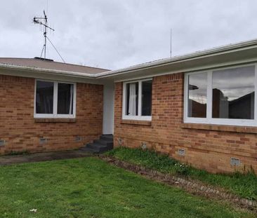 Family Home - Photo 5