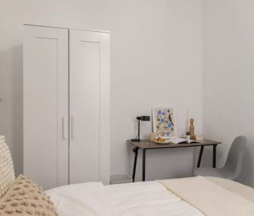 Room in shared apartment in Barcelona - Photo 6