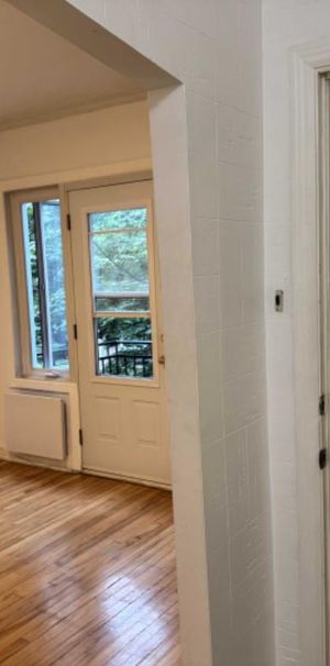 À une minute du metro Fabre (ligne bleue) grand 5 1/2 haut de duplex - Photo 1