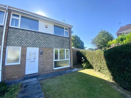 3 bedroom semi-detached house to rent - Photo 4