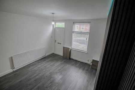 Bulwell Lane, Nottingham, NG6 - Photo 4