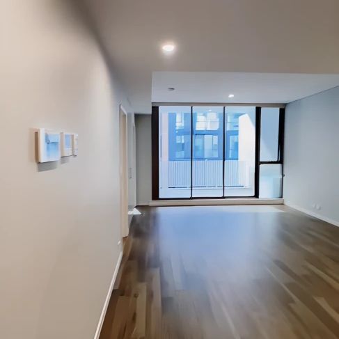 6 Sonny Leonard St, Sydney - Photo 1