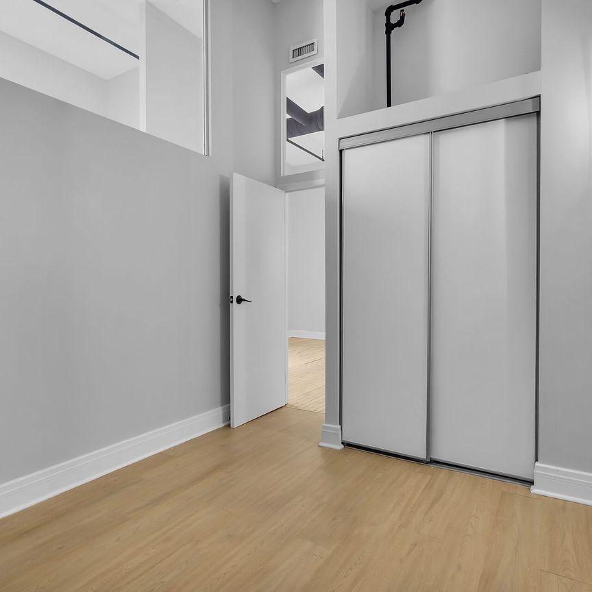 For Lease - 330 Clarence Street Unit# 105, London East, Ontario - Photo 1