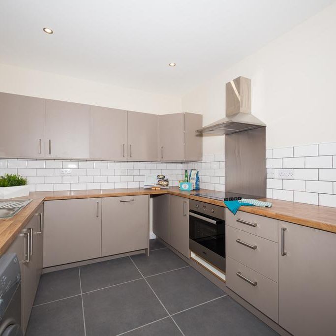 1 bedroom in a house share to rent - Photo 1