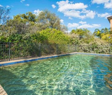 Willoughby - Photo 2