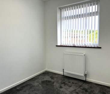 2 bedroom semi-detached house to rent - Photo 3