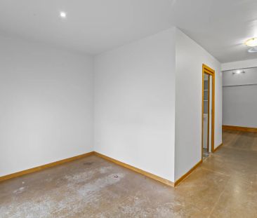 Charming Richmond Living with Private Courtyard - Photo 5