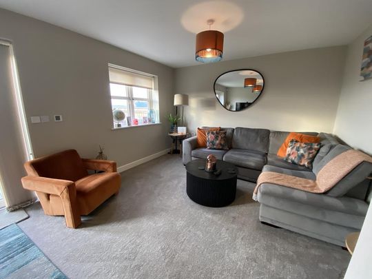 3 bedroom semi-detached house to rent - Photo 1