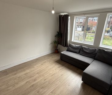 4 bedroom house to rent - Photo 2