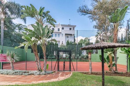 Luxury Apartment for rent in Puerto Banus, Spain - Photo 4