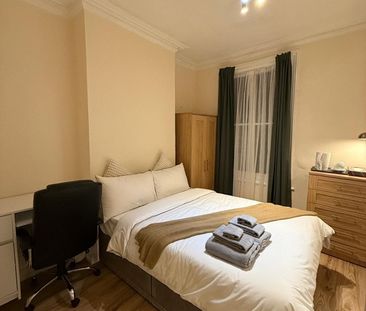 Room in a Shared House, Biscay Road, W6 - Photo 4