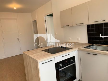 Location Appartement 2 pièces 33m² ST ETIENNE 42000 - Photo 2