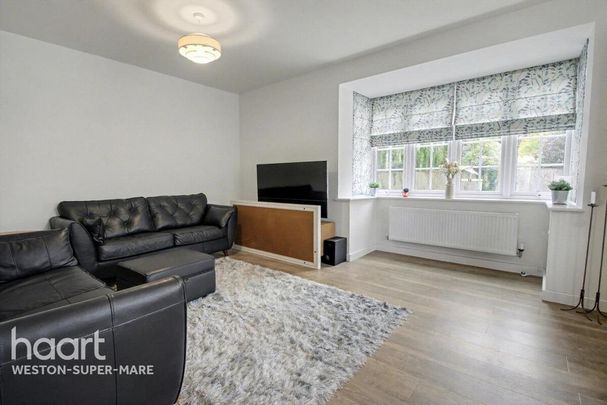 4 bedroom detached house to rent - Photo 1