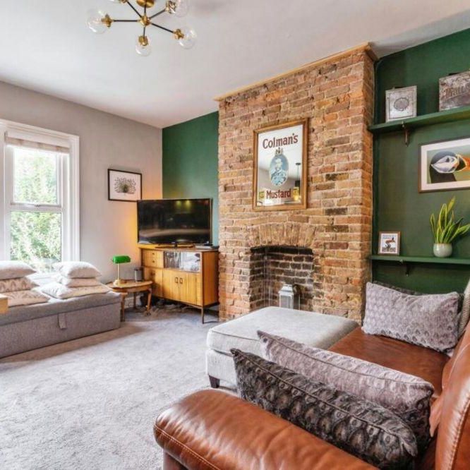 3 bedroom apartment to rent - Photo 1