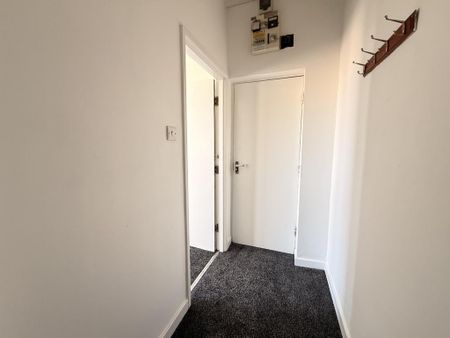 1 bedroom ground floor flat to rent - Photo 4