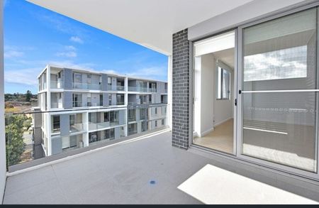 Modern Apartment in a Prime Hillsdale Location! - Photo 2