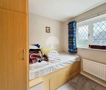 Redditch, Bracknell, RG12 - Photo 4