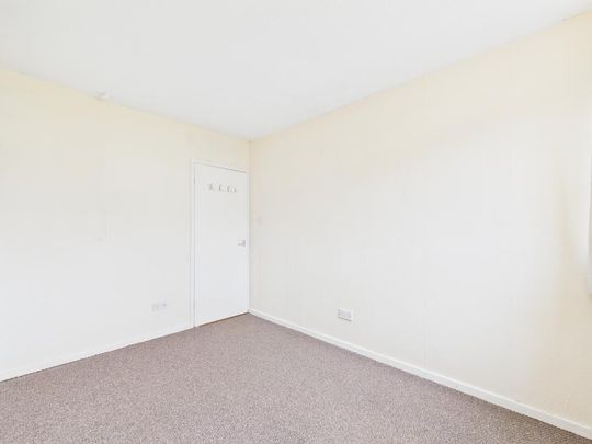 3 bedroom detached bungalow to rent - Photo 1