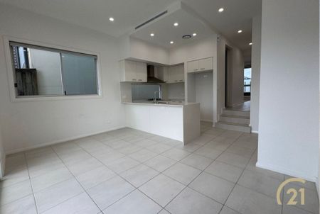 Modern 3 Bedroom Family Home&excl; - Photo 2