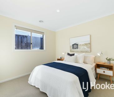 Prime Location, Perfect Family Living! - Photo 5