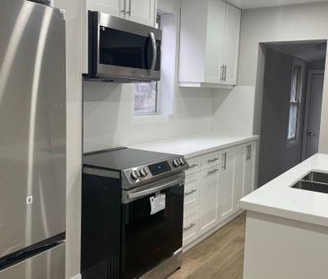 For Lease - 136 Edgemont Street, Hamilton, Ontario - Photo 2