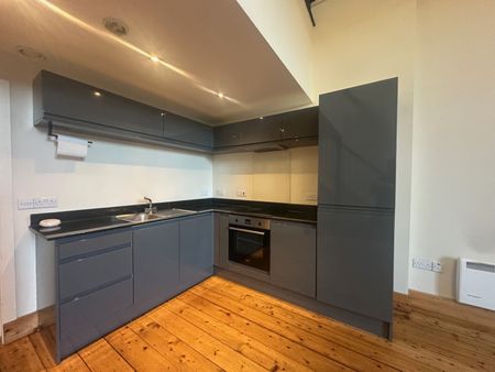 Tramshed, Pendyris Street - Photo 5