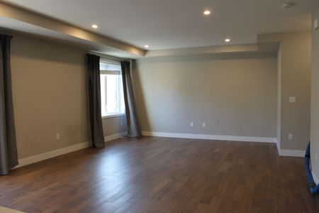 For Lease - 1960 Dalmagarry Road Unit# 40, London North, Ontario - Photo 4