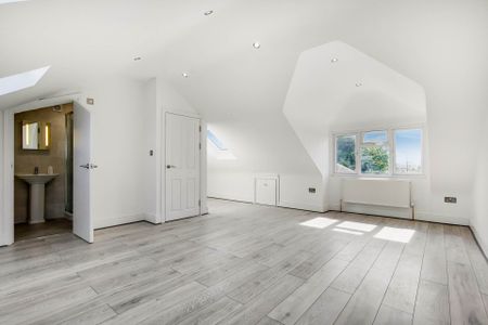 Price £600 pw - Available 18/11/2025 - Unfurnished - Photo 5