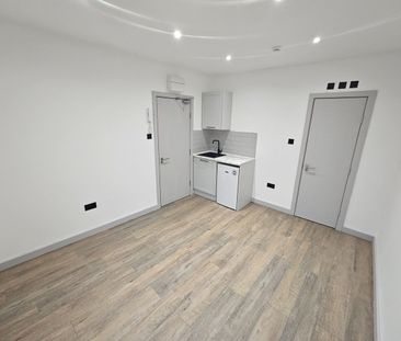 Studio Flat, Laleham Road, SE6 - Photo 1