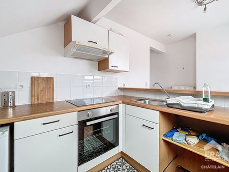 BEMEUBELD 1-SLAAPKAMERAPPARTEMENT TE HUUR - Photo 2