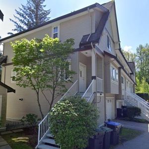 End-Unit Townhouse Mamquam Road, Squamish - Photo 2