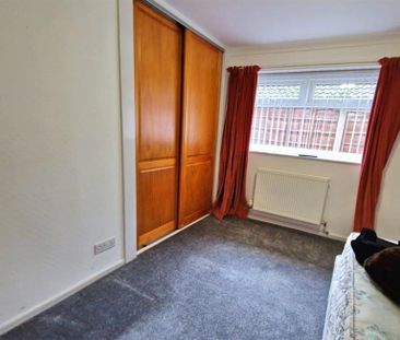 3 Bedroom Detached To Let - Photo 4