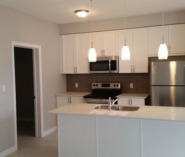 For Lease - 1 GREENSIDE Court, Woodstock, Ontario - Photo 2