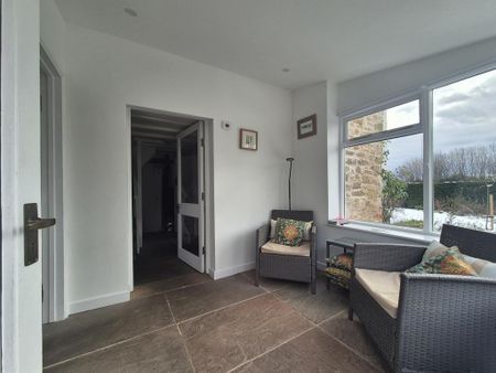 3 bedroom cottage to rent - Photo 2