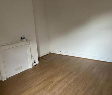 2 bedroom ground floor flat to rent - Photo 1