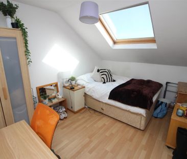 6 bedroom Student Maisonette to rent in Myrtle Grove, Newcastle Upo... - Photo 6