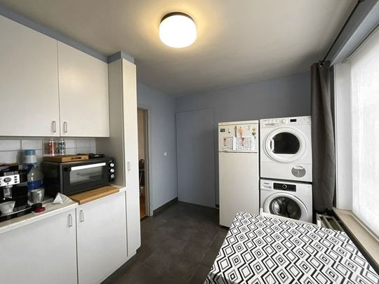 Appartement met garage dichtbij het centrum van Melsele - Foto 1